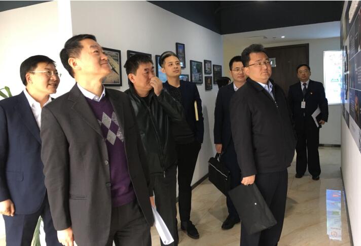 集团党委书记、董事长任丁率队调研必发888商贸工作