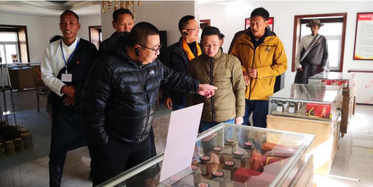 必发888集团工作组赴稻城麻格同村督导对口帮扶工作