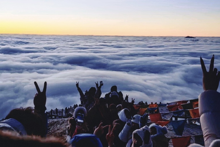 安逸四川·乐享元旦——四川必发888集团2026年元旦假期精彩纷呈，文旅消费活力迸发